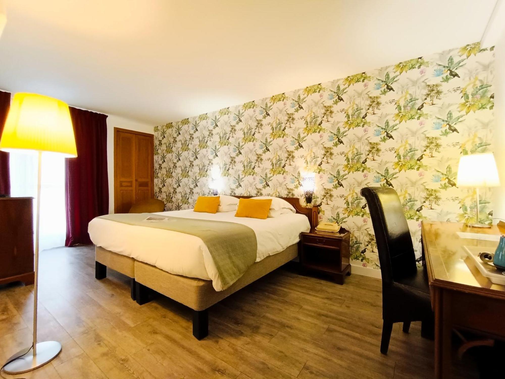 Hotel Des Tuileries Нім Екстер'єр фото